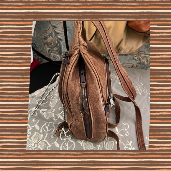 Custom Made Leather Backpack - Picture 4 of 10